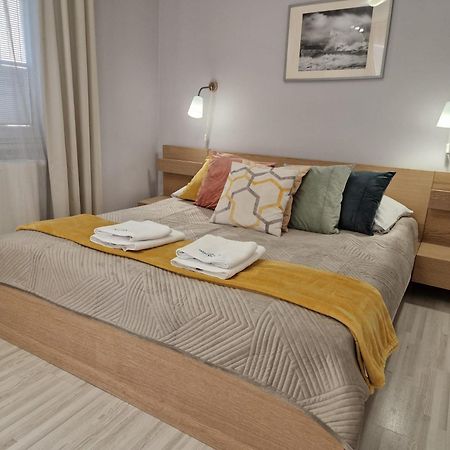 Świnoujście Apartamenty Na Wyspie - Villa Park - Parking מראה חיצוני תמונה