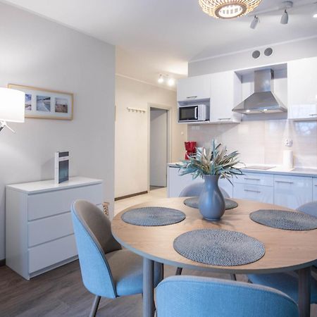 Świnoujście Apartamenty Na Wyspie - Villa Park - Parking מראה חיצוני תמונה