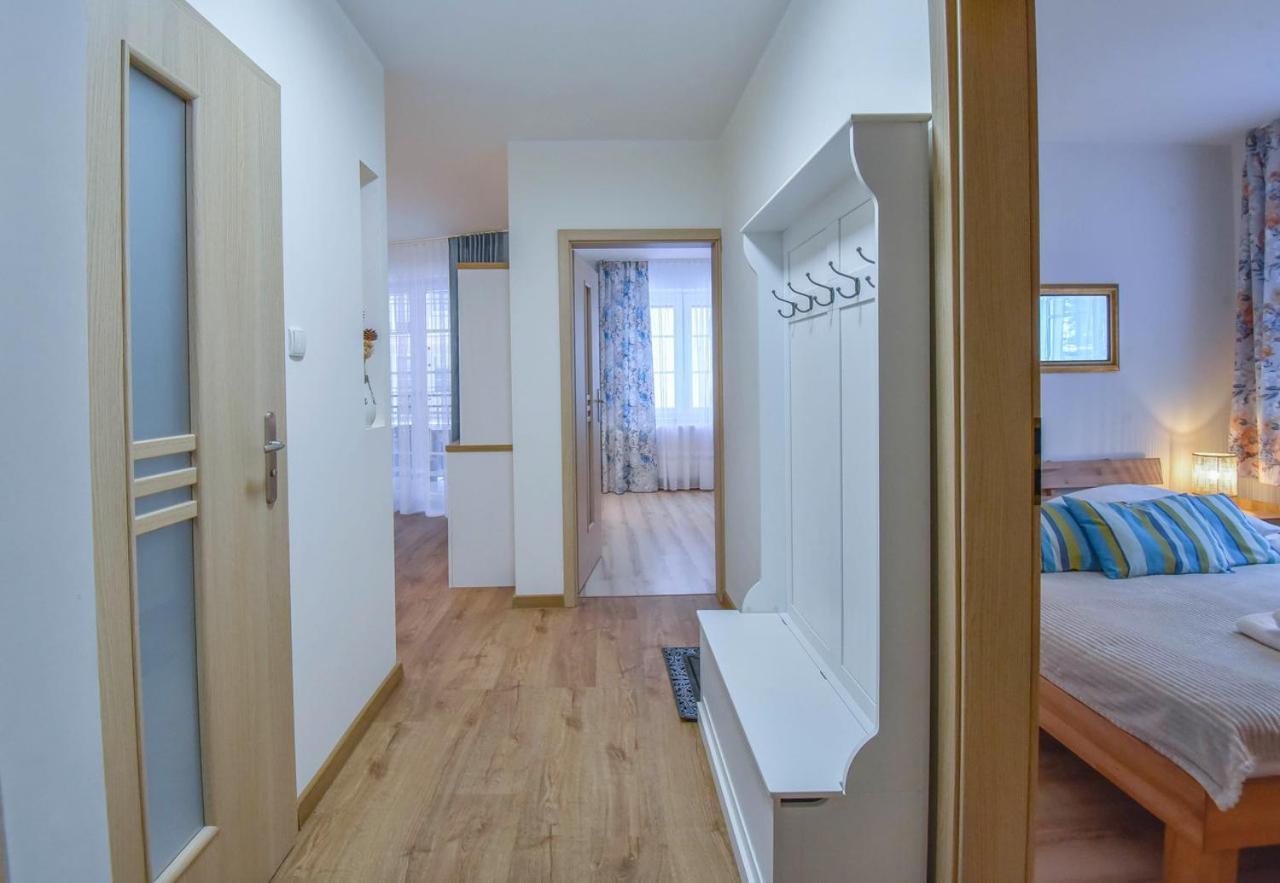 Świnoujście Apartamenty Na Wyspie - Villa Park - Parking מראה חיצוני תמונה