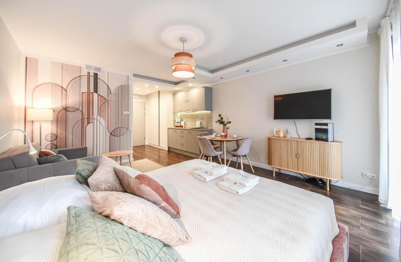 Świnoujście Apartamenty Na Wyspie - Villa Park - Parking מראה חיצוני תמונה