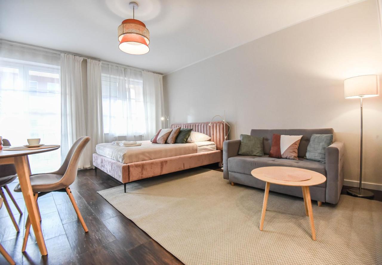 Świnoujście Apartamenty Na Wyspie - Villa Park - Parking מראה חיצוני תמונה