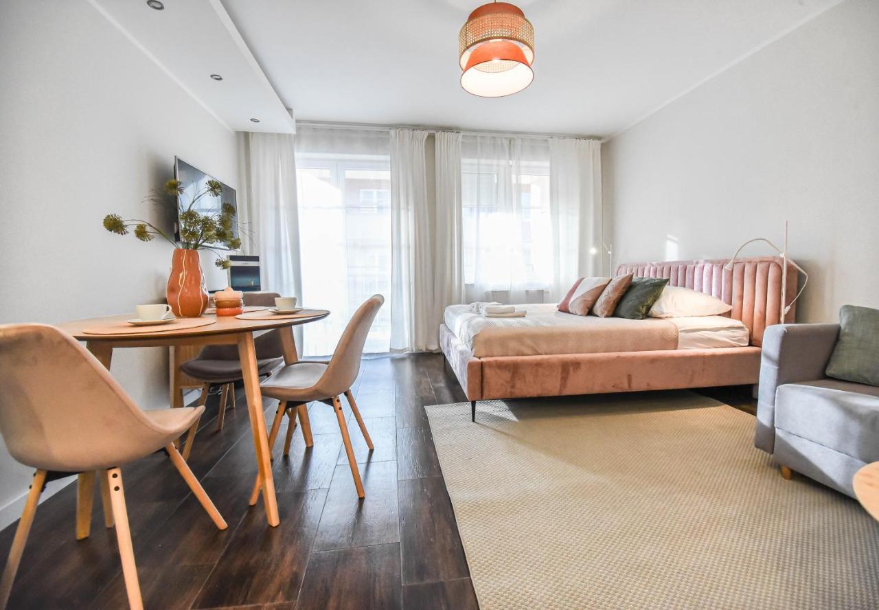 Świnoujście Apartamenty Na Wyspie - Villa Park - Parking מראה חיצוני תמונה