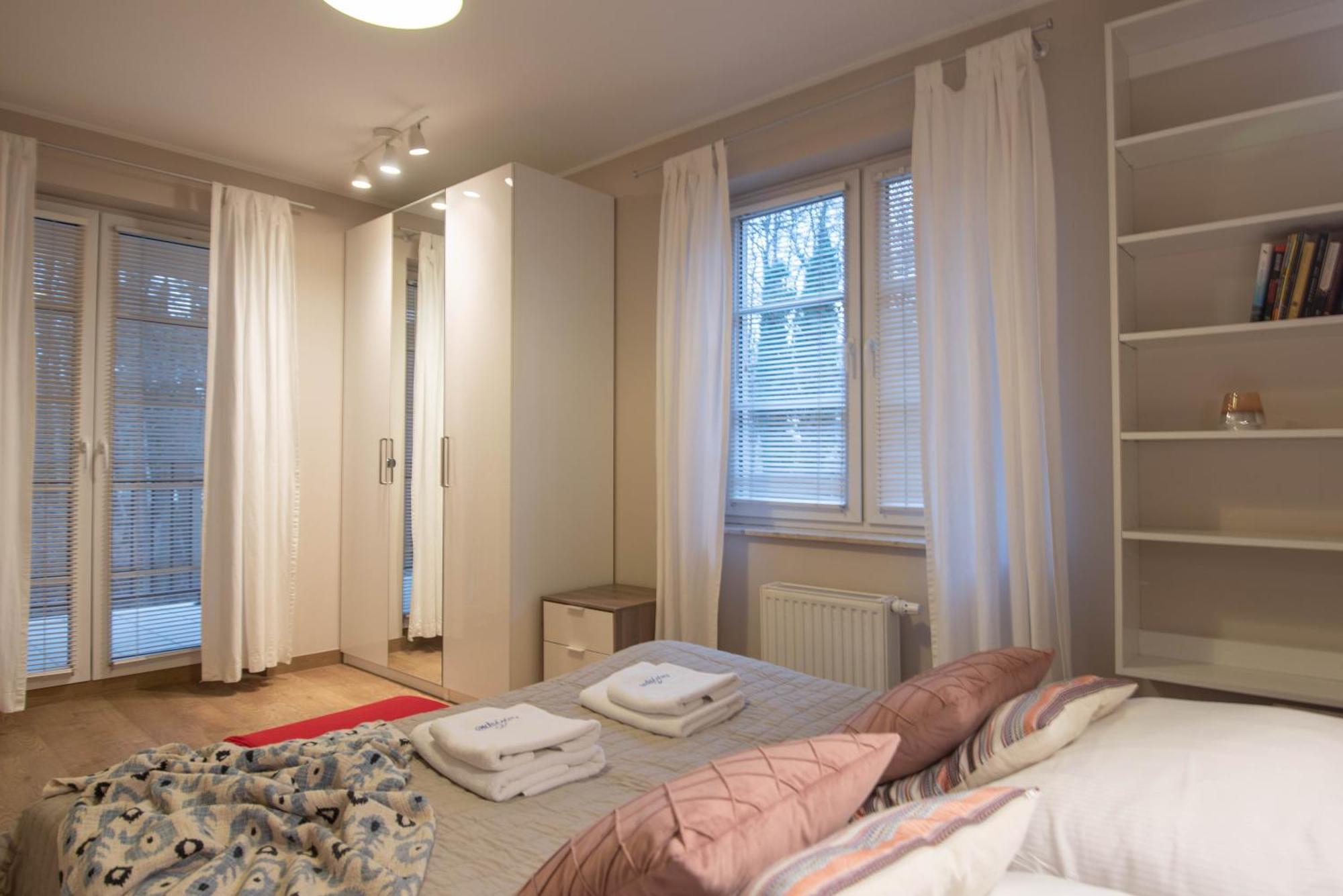 Świnoujście Apartamenty Na Wyspie - Villa Park - Parking מראה חיצוני תמונה