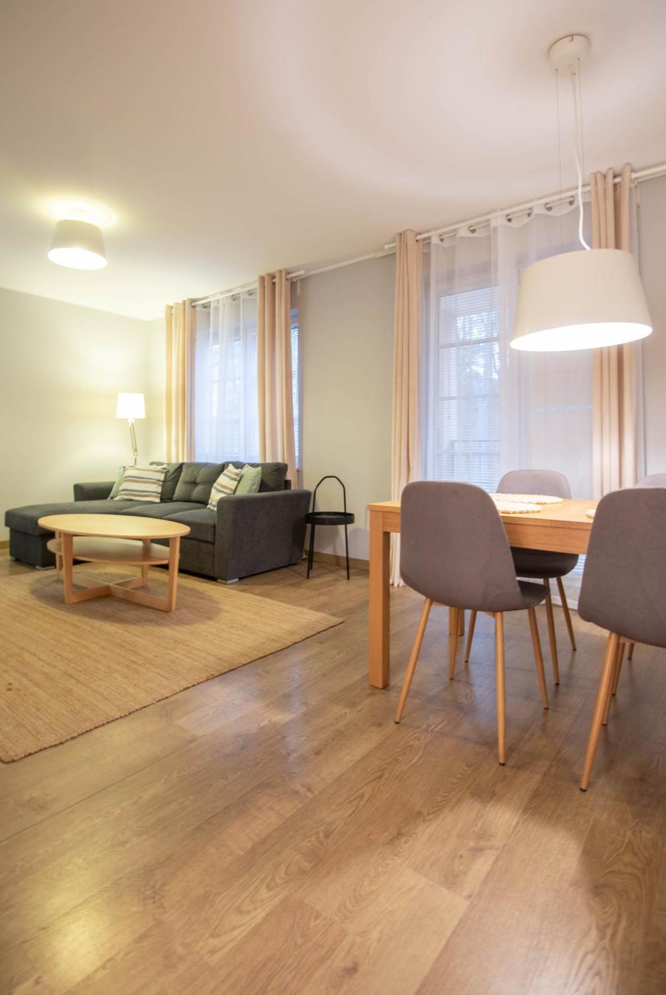Świnoujście Apartamenty Na Wyspie - Villa Park - Parking מראה חיצוני תמונה