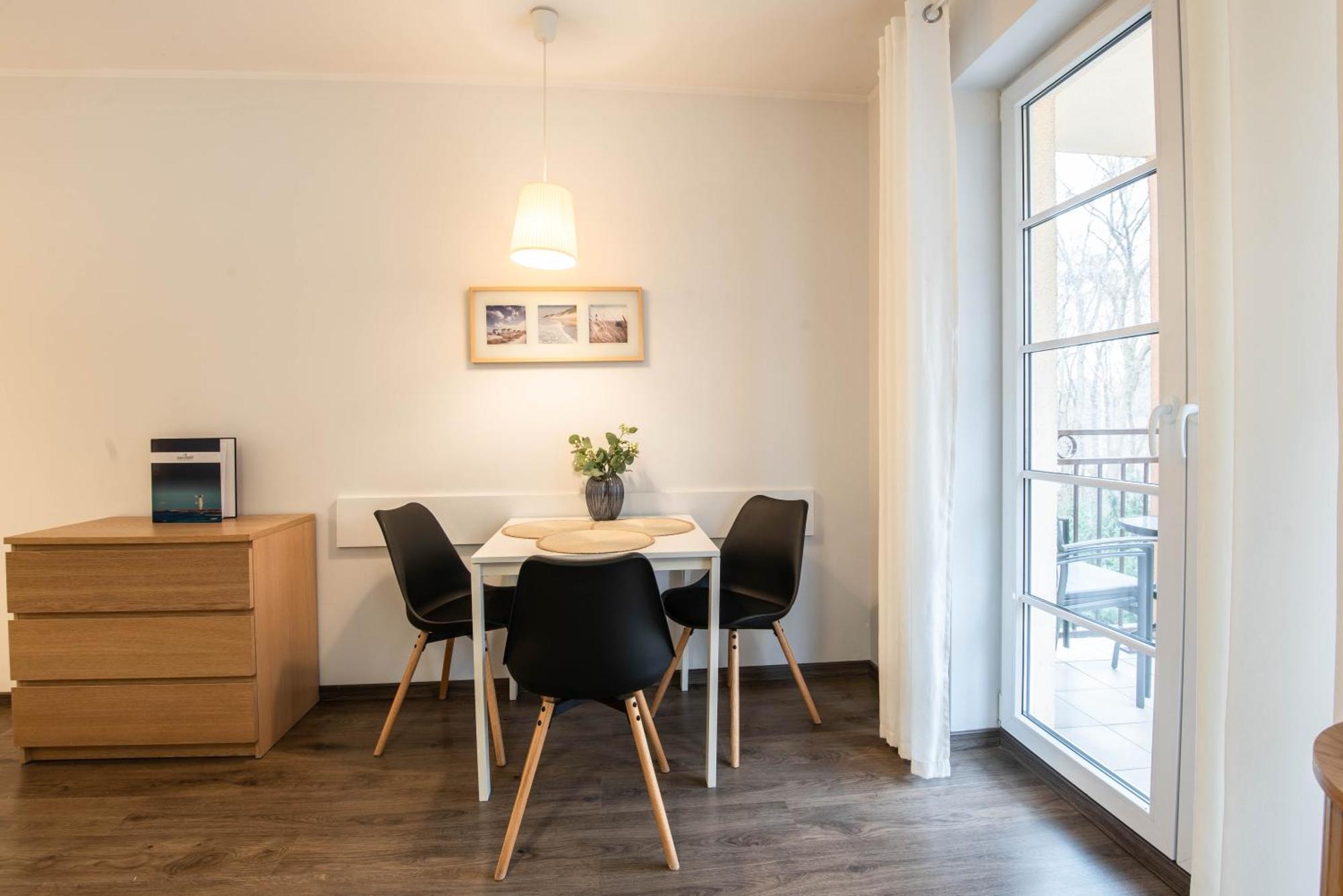 Świnoujście Apartamenty Na Wyspie - Villa Park - Parking מראה חיצוני תמונה