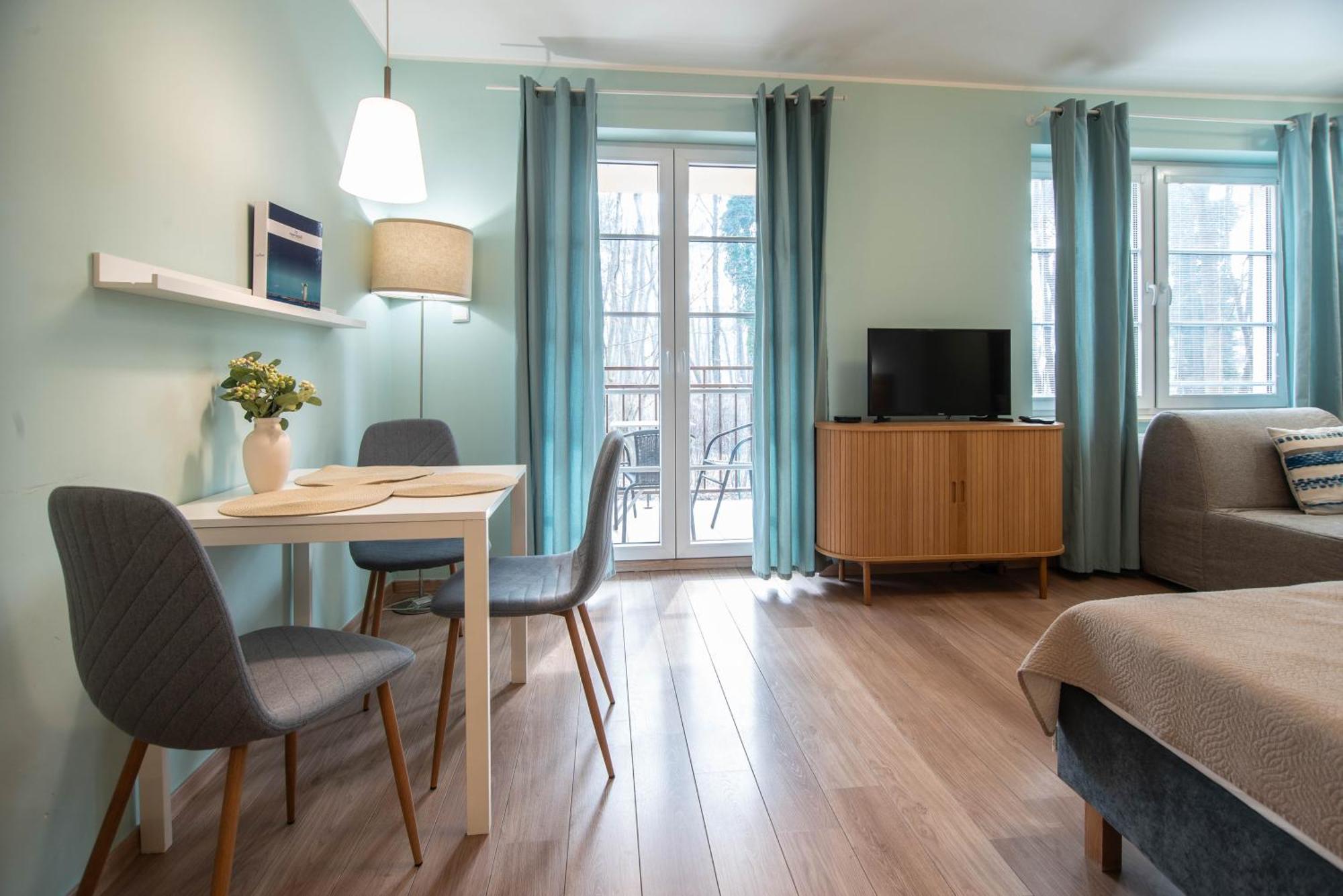 Świnoujście Apartamenty Na Wyspie - Villa Park - Parking מראה חיצוני תמונה